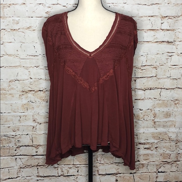Free People Tops - Free People Asymmetrical Lace Detail T-Shirt